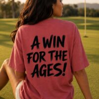 T-shirt rouge pastèque A Win For The Ages porté en situation
