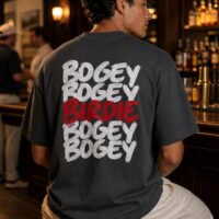 T-shirt noir délavé Bogey Bogey Birdie porté en situation