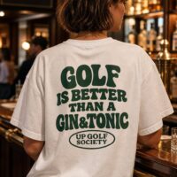 T-shirt blanc Golf Is Better Than A Gin & Tonic porté en situation