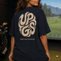 T-shirt oversized bleu marine Par for the Tribe porté en situation