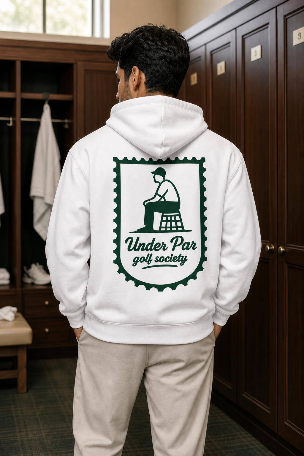 Hoodie blanc Practice Hours porté en situation